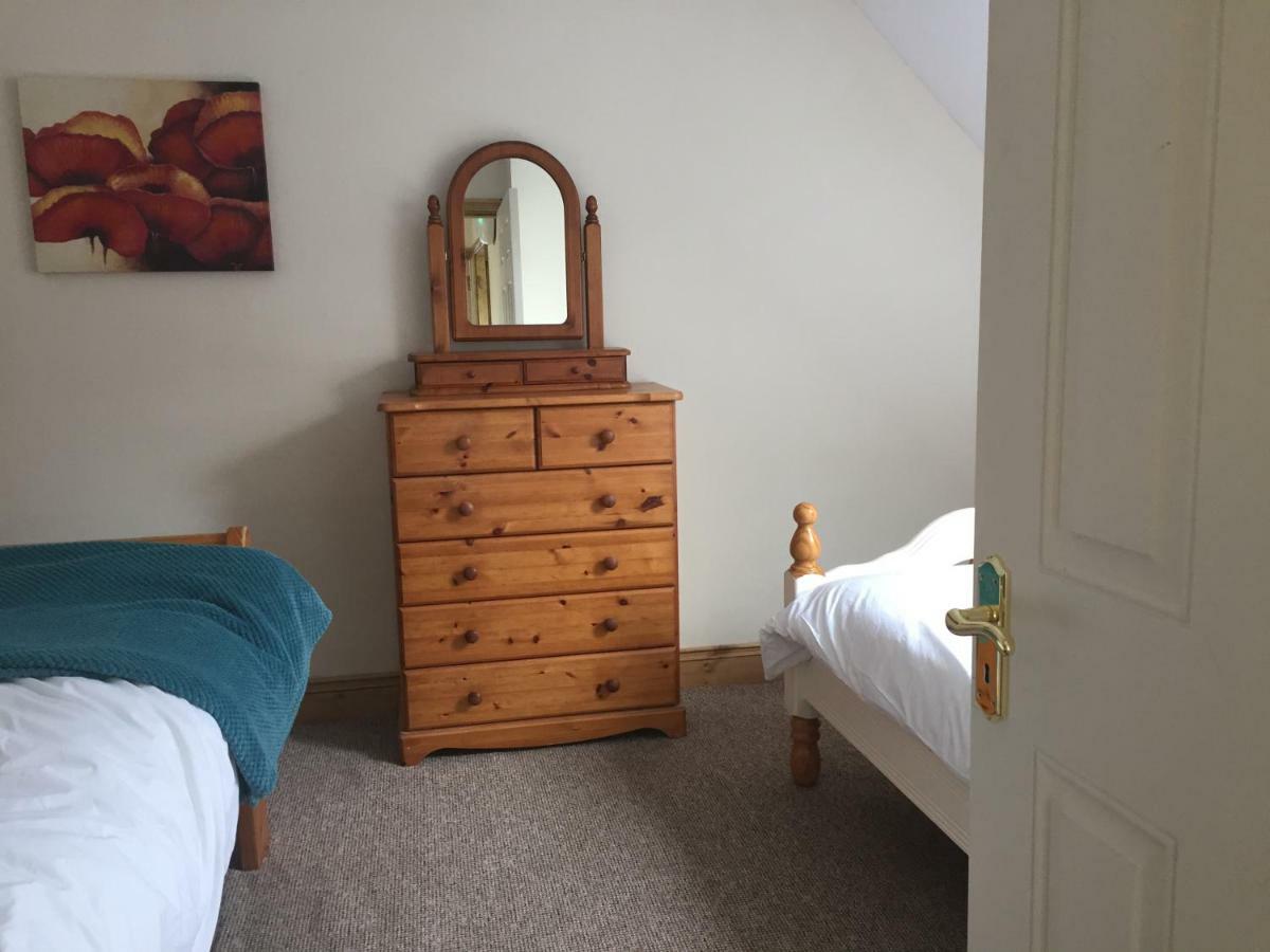 Redington House Selfcatering Accommodation An Cóbh Esterno foto
